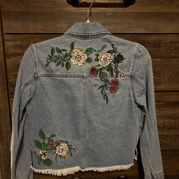** Vintage H& M/Coachella Collab Denim Jacket ** - Picture 2 of 4